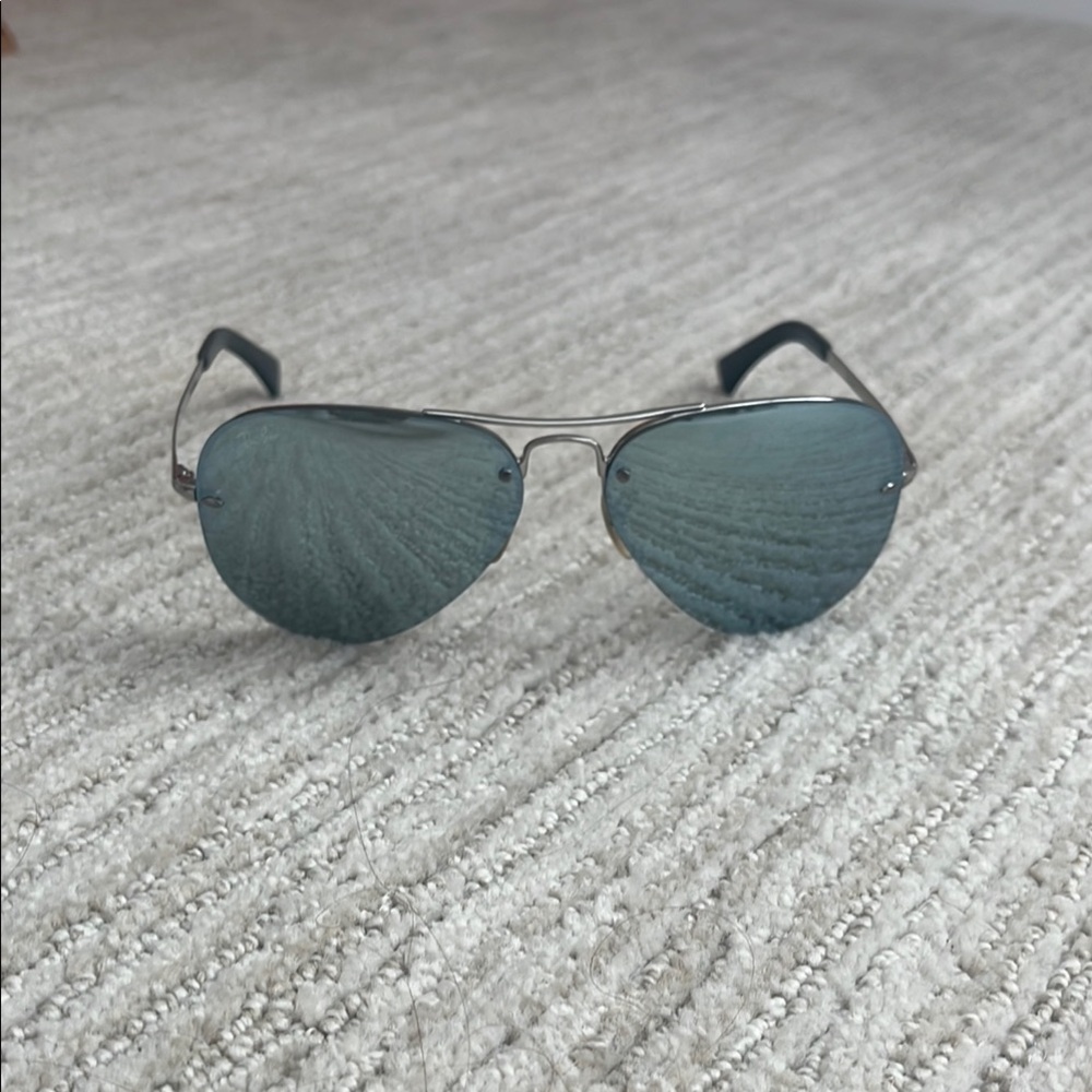 Ray Ban Silver Mirror Aviator Sunglasses